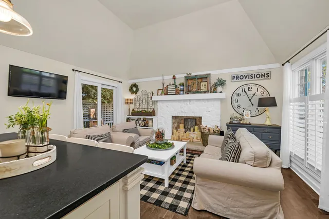 $769,900 | 719 Stonebridge Road, Frankfort, IL 60423