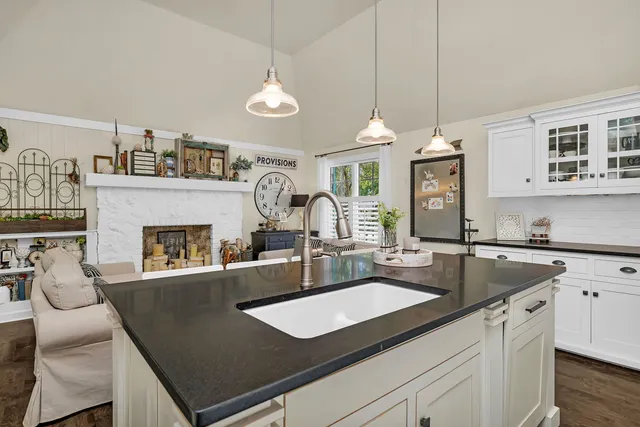 $769,900 | 719 Stonebridge Road, Frankfort, IL 60423