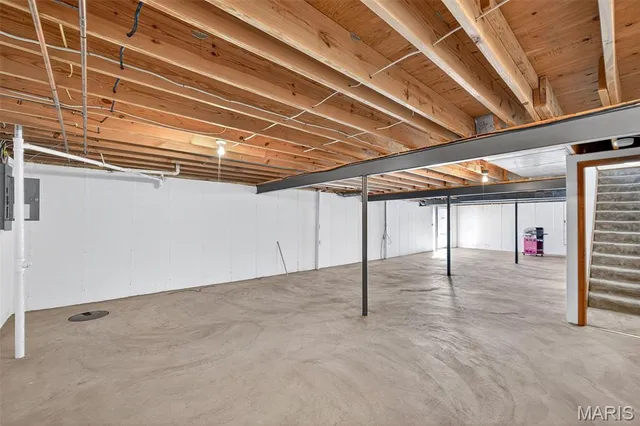 $370,000 | 790 Seven Hills Lane, St. Charles, MO 63304