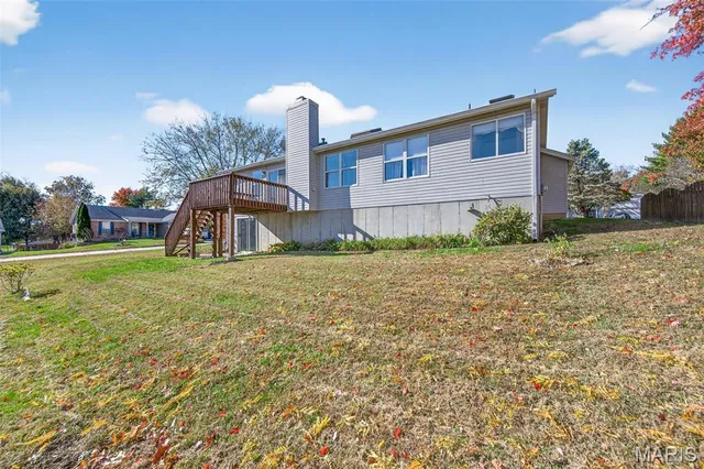 $370,000 | 790 Seven Hills Lane, St. Charles, MO 63304