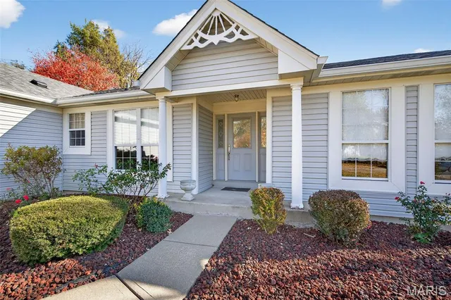 $370,000 | 790 Seven Hills Lane, St. Charles, MO 63304