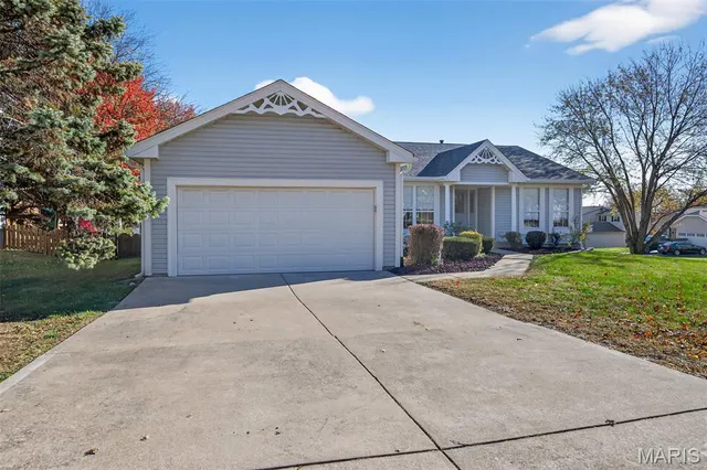 $370,000 | 790 Seven Hills Lane, St. Charles, MO 63304
