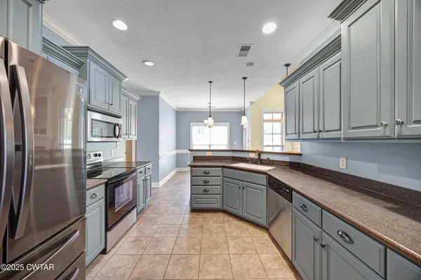 $449,900 | 344 Country Chase Drive, Jackson, TN 38305