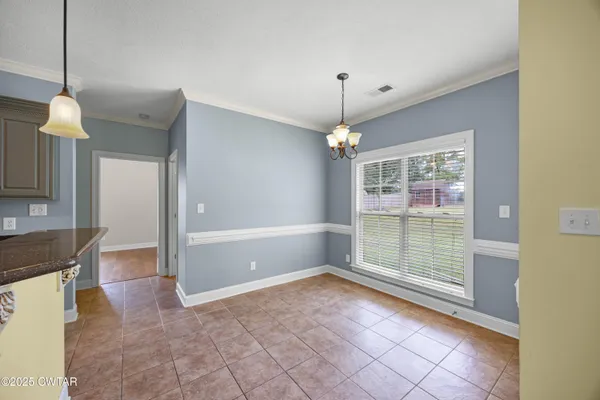 $449,900 | 344 Country Chase Drive, Jackson, TN 38305