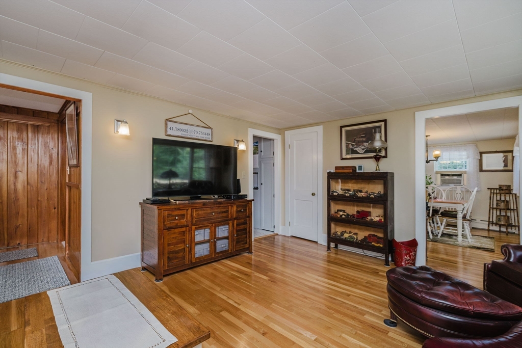 20 Gault Road Wareham, MA 02576 - Photo 12 of 43