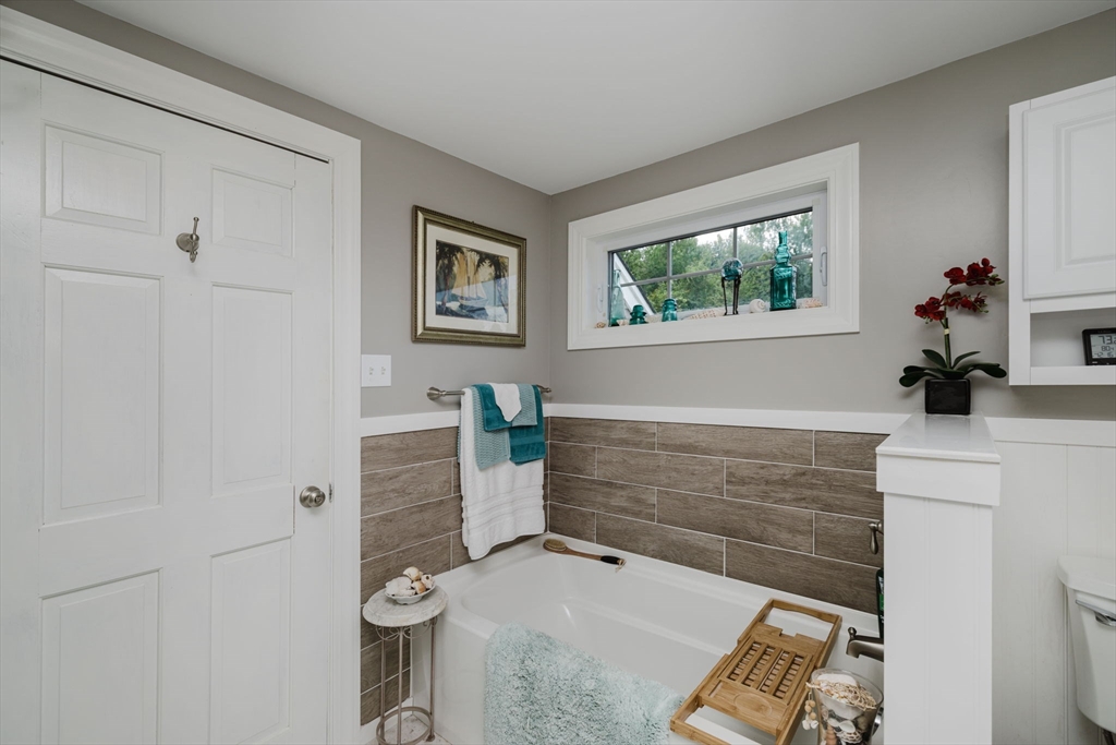20 Gault Road Wareham, MA 02576 - Photo 24 of 43