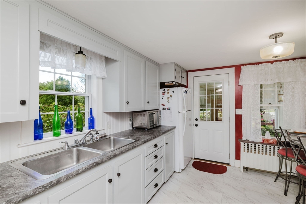 20 Gault Road Wareham, MA 02576 - Photo 7 of 43