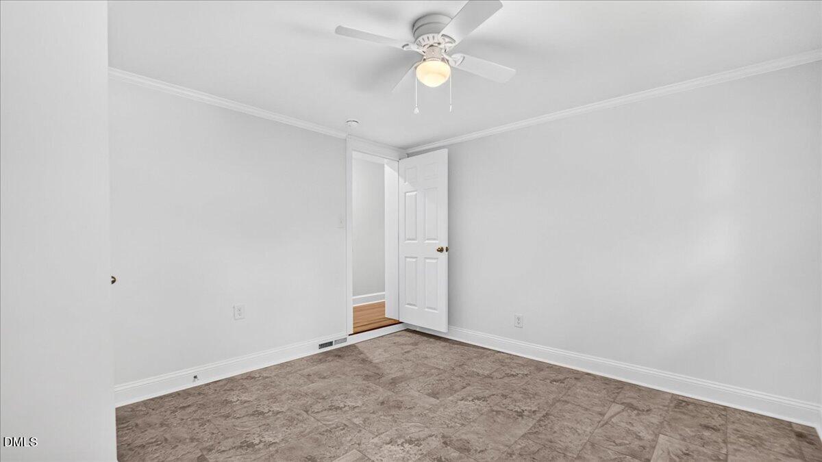 102 Forest Road Oxford, NC 27565 - Photo 23 of 55 Guest bedroom 2