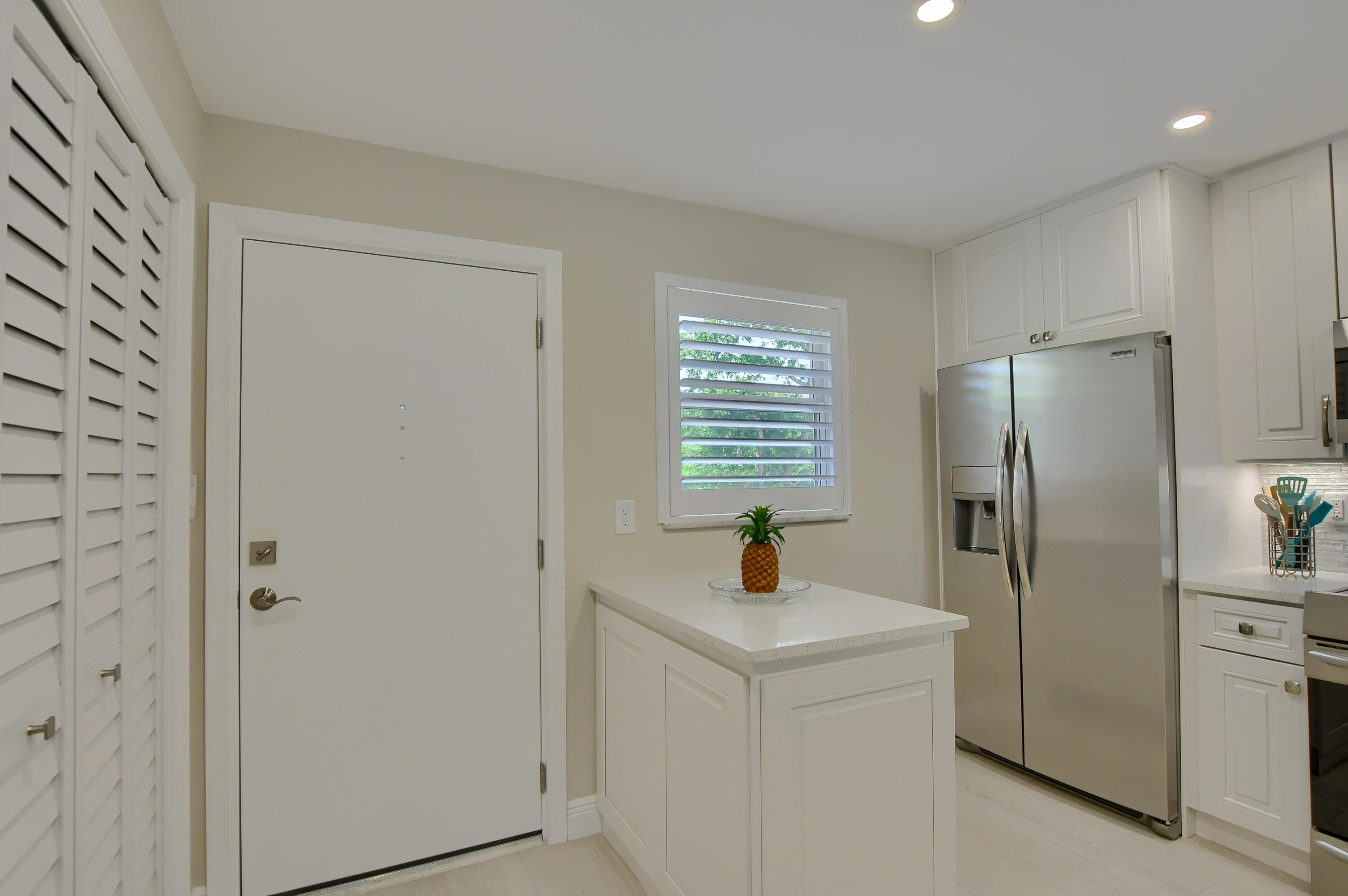 5900 Northeast 7th Avenue, Unit 202N Boca Raton, FL 33487 - Photo 2 of 37 20_ebf_0534-hdr(5)