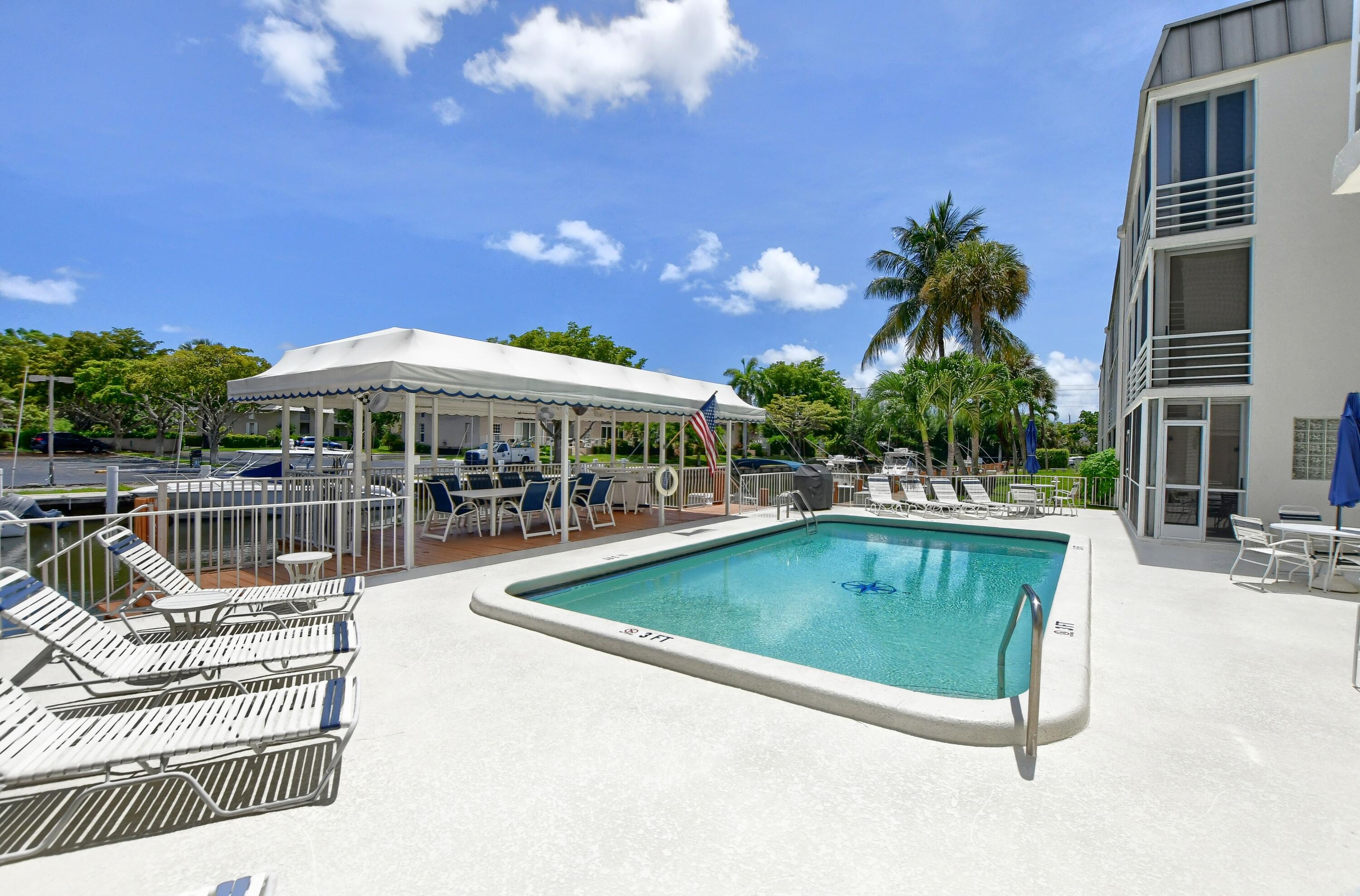 5900 Northeast 7th Avenue, Unit 202N Boca Raton, FL 33487 - Photo 28 of 37 54_ebf_0710-hdr(5)