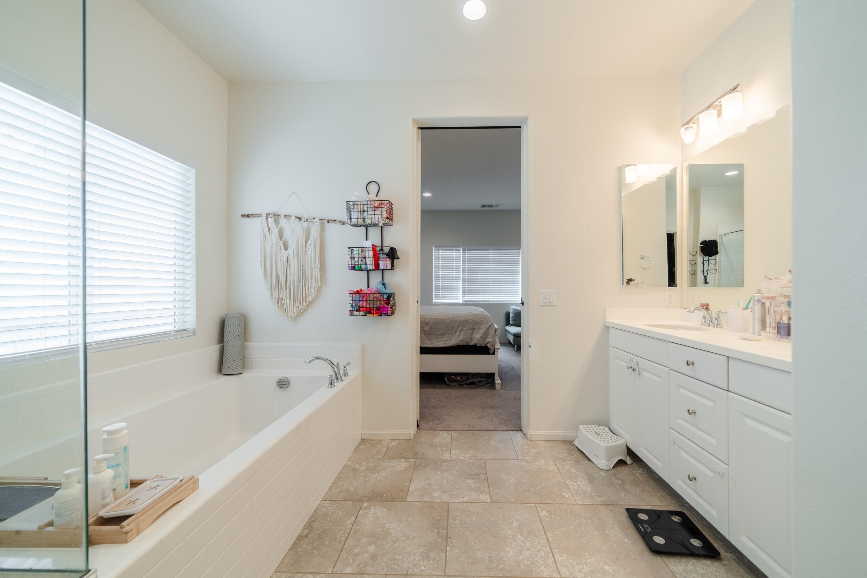 411 Calabrese Street Fallbrook, CA 92028 - Photo 17 of 42 21-JYP08957-HDR
