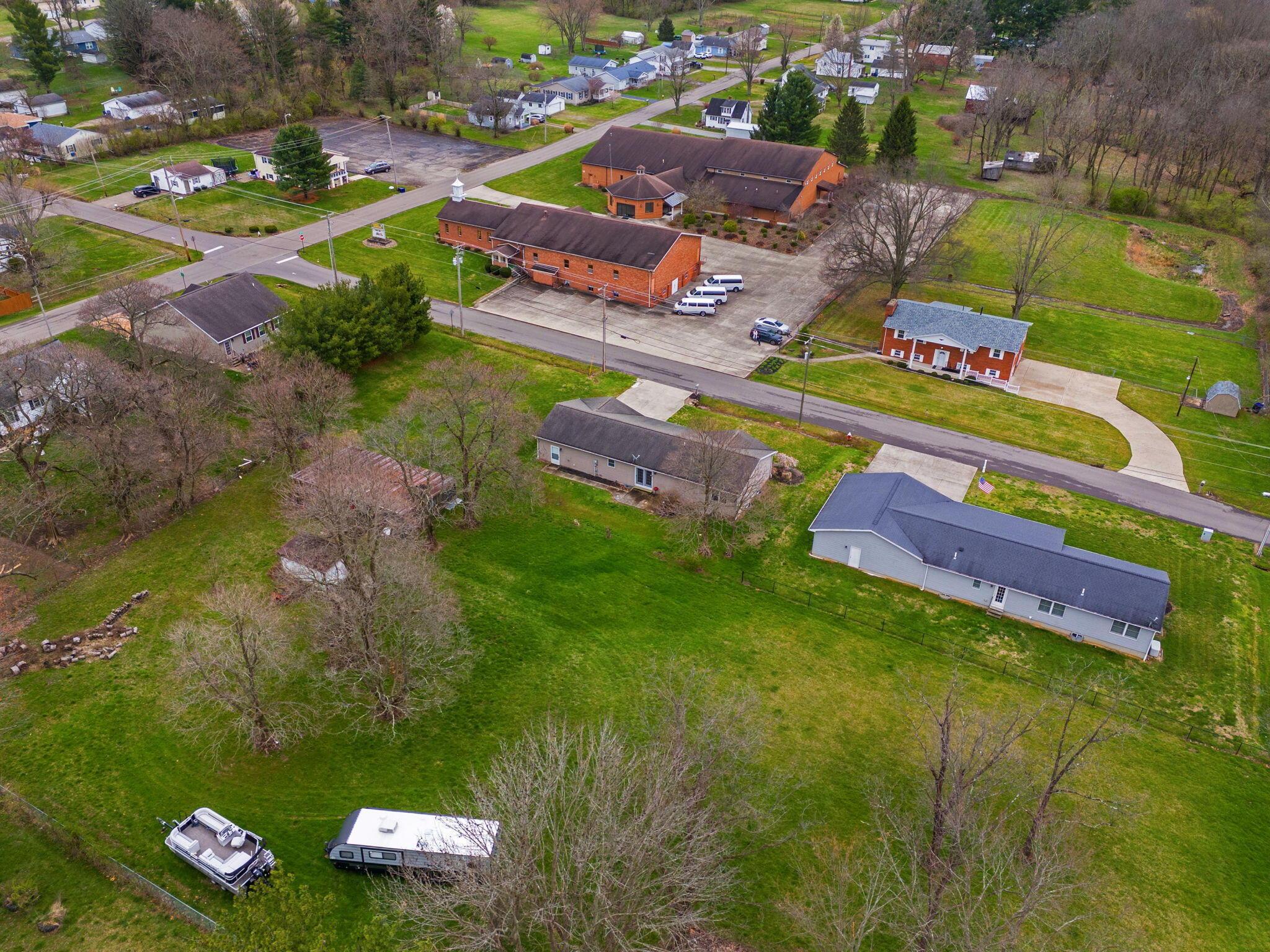615 Johnson Road Chillicothe, OH 45601 - Photo 39 of 44 9-web-or-mls-DJI_20240326124158_0102_D