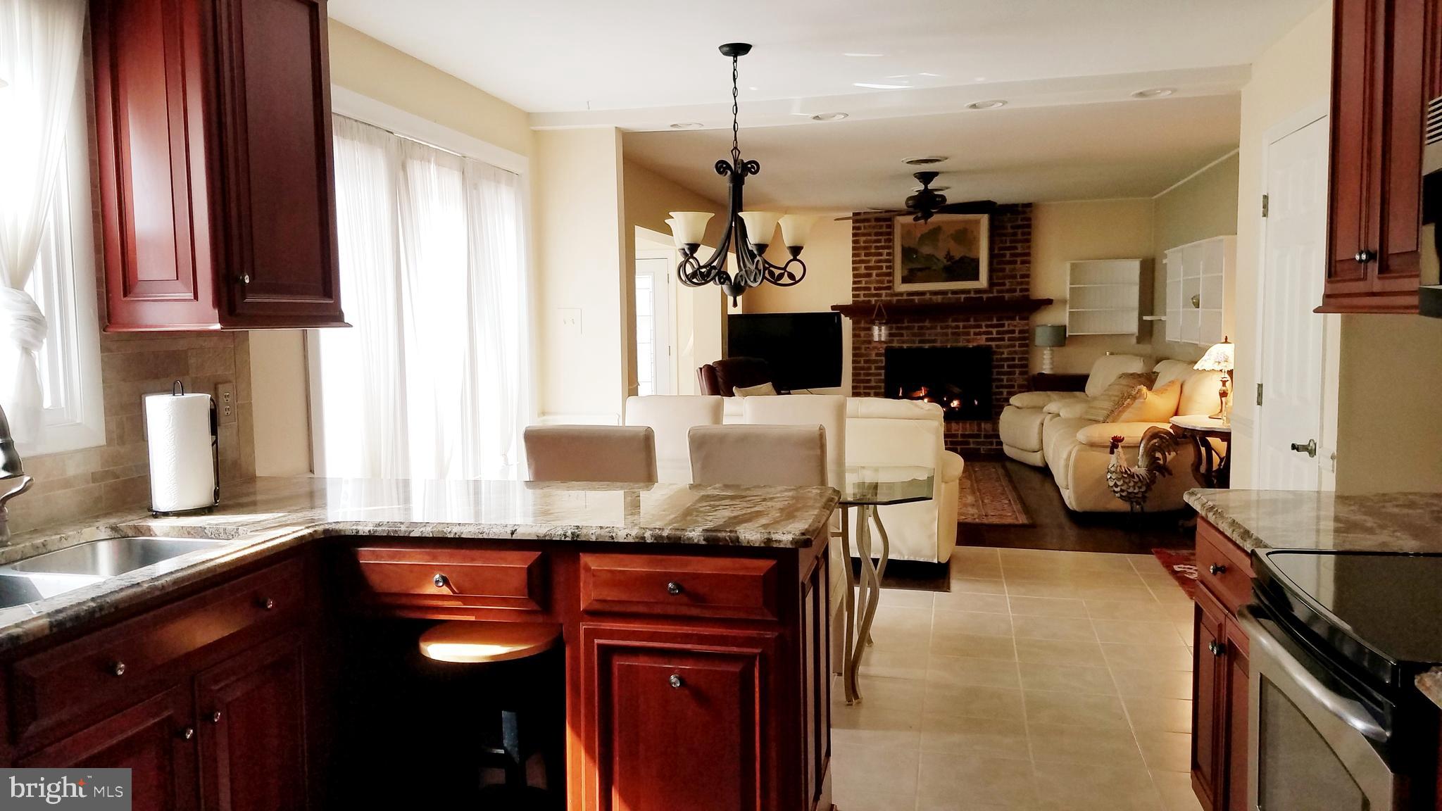 6175 Bell Road Harrisburg, PA 17111 - Photo 21 of 45 Kitchen