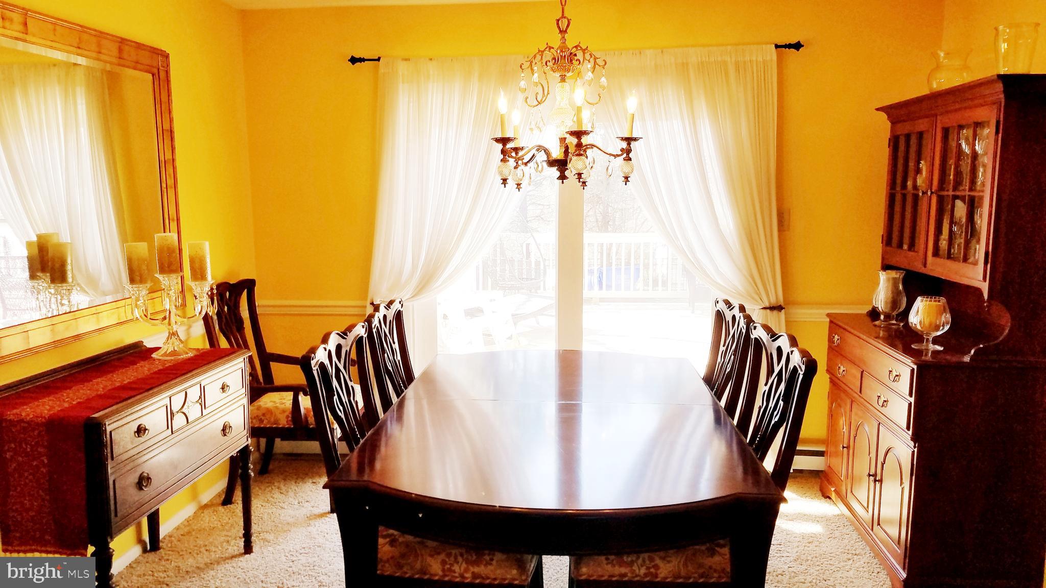 6175 Bell Road Harrisburg, PA 17111 - Photo 25 of 45 Enjoy Family Dinners in Cozy Dining Room
