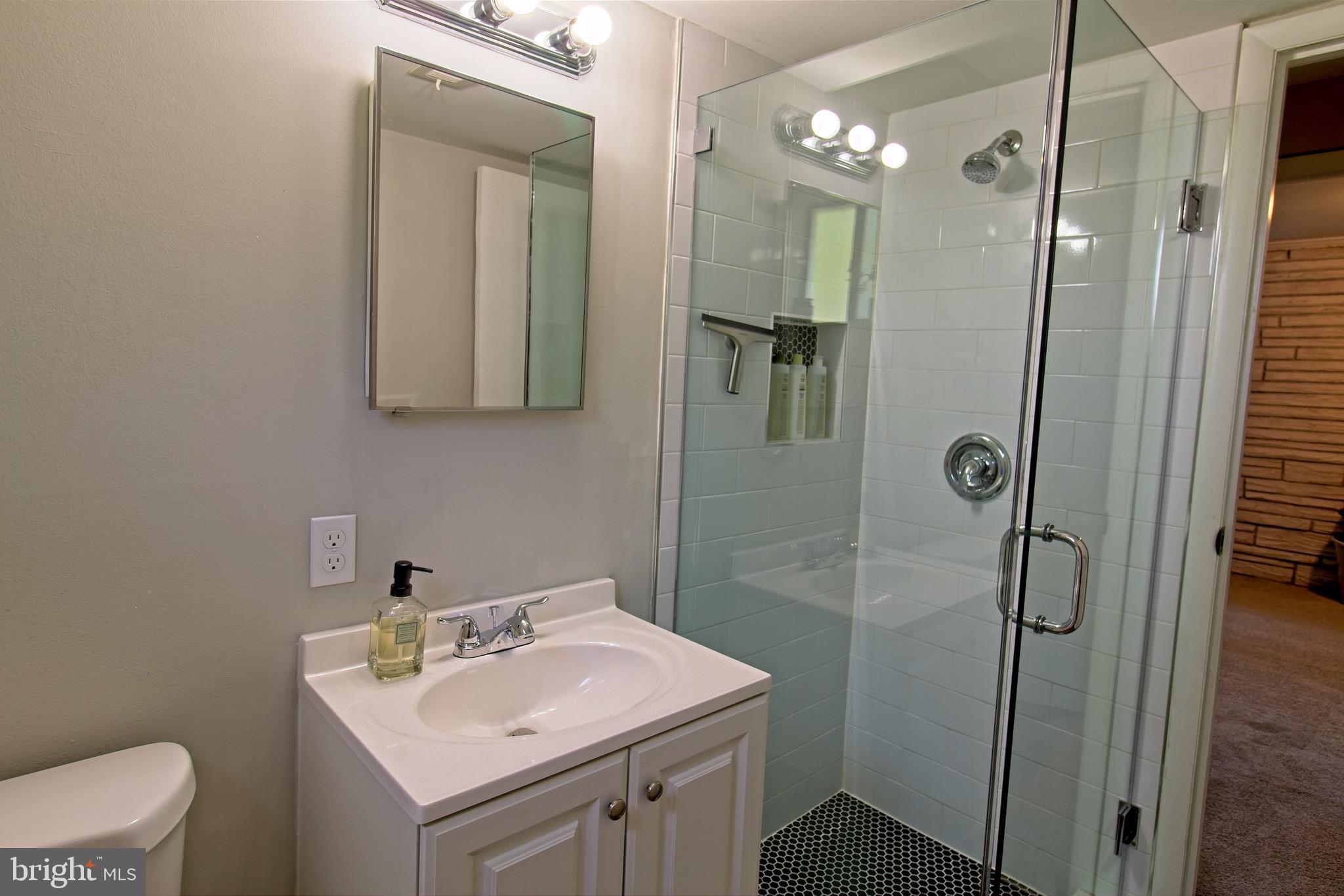 4514 Picot Road Alexandria, VA 22310 - Photo 16 of 27 Gallery Image 16