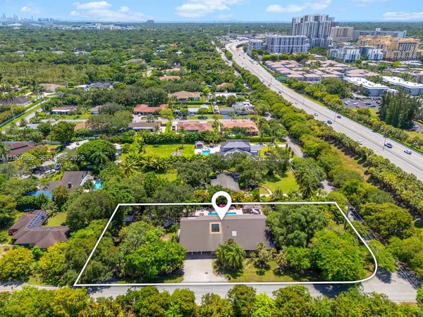 $2,450,000 | 7990 Southwest 76th Avenue, Miami, FL 33143