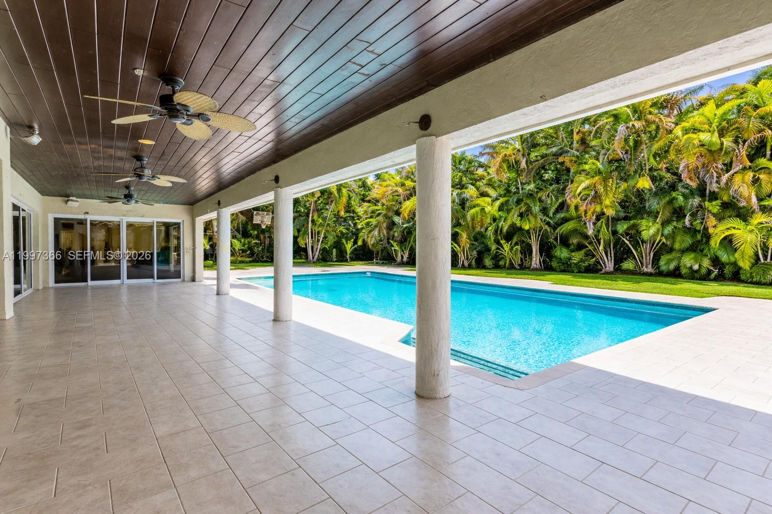 7990 Southwest 76th Avenue Miami, FL 33143 - Photo 14 of 18