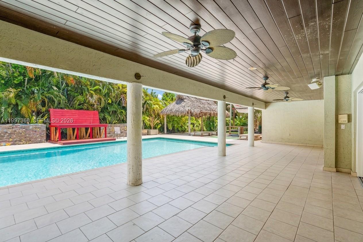 7990 Southwest 76th Avenue Miami, FL 33143 - Photo 15 of 18