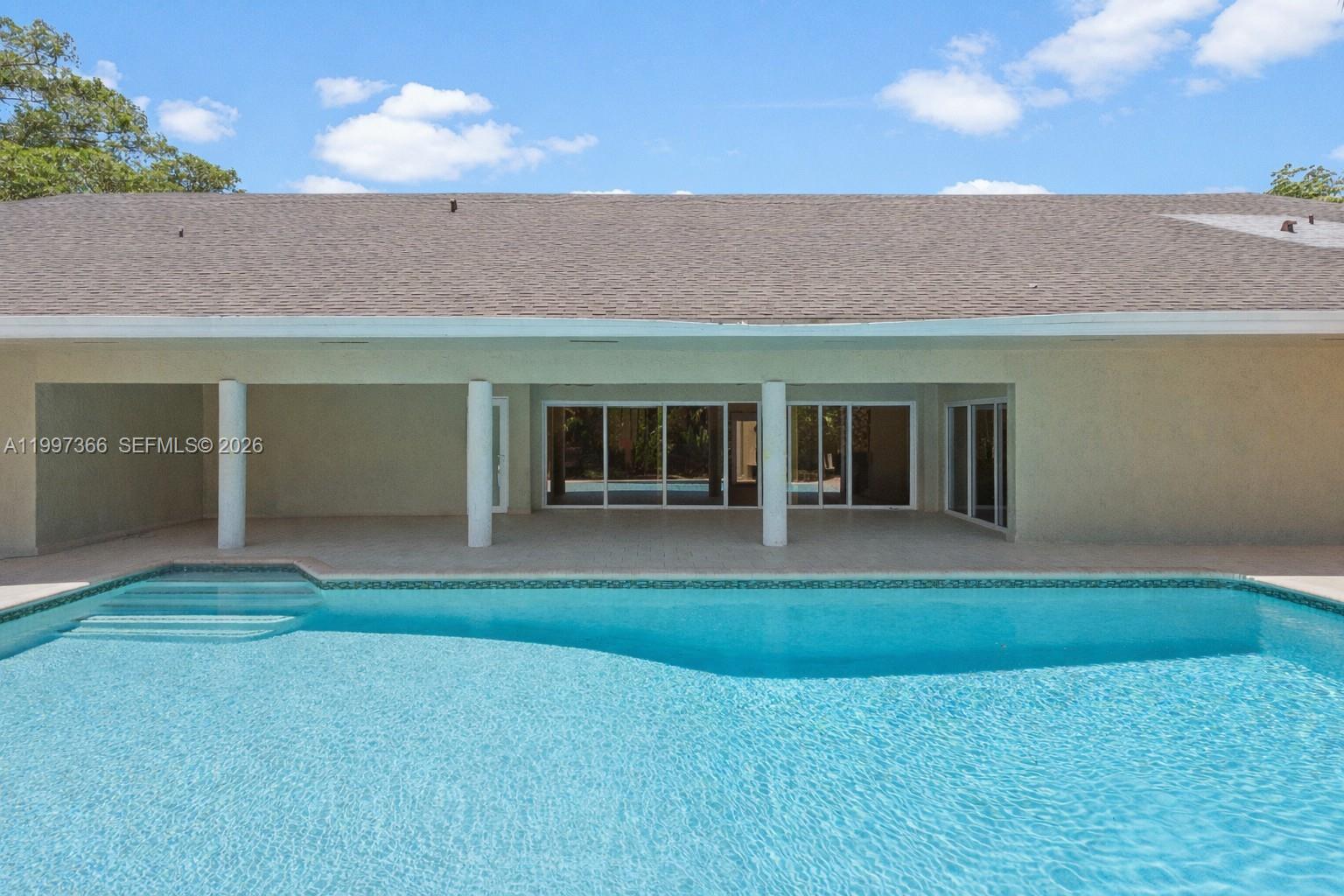 7990 Southwest 76th Avenue Miami, FL 33143 - Photo 16 of 18