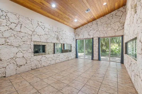 $2,450,000 | 7990 Southwest 76th Avenue, Miami, FL 33143