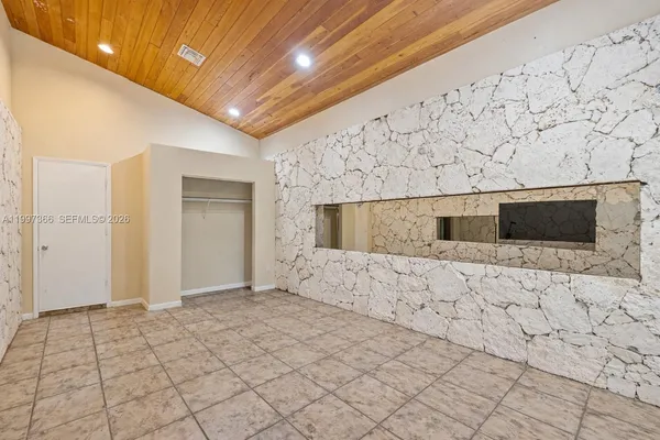 $2,450,000 | 7990 Southwest 76th Avenue, Miami, FL 33143