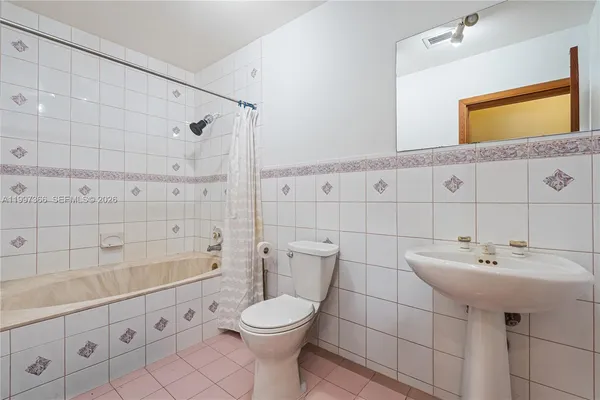 $2,450,000 | 7990 Southwest 76th Avenue, Miami, FL 33143