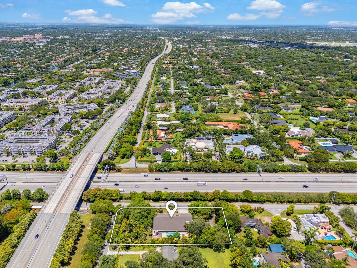 7990 Southwest 76th Avenue Miami, FL 33143 - Photo 5 of 18