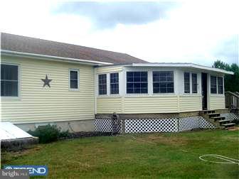 28 Telegraph Road Quinton, NJ 08302 - Photo 8 of 10 Sun Room