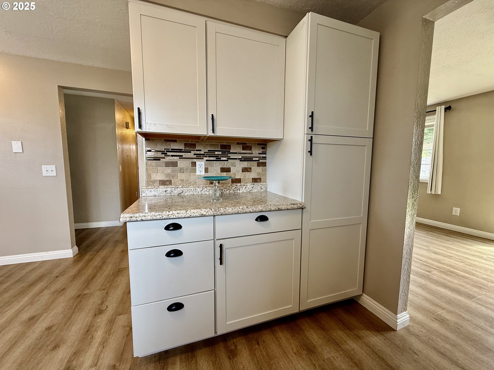 460 2nd Avenue Coos Bay, OR 97420 - Photo 11 of 41