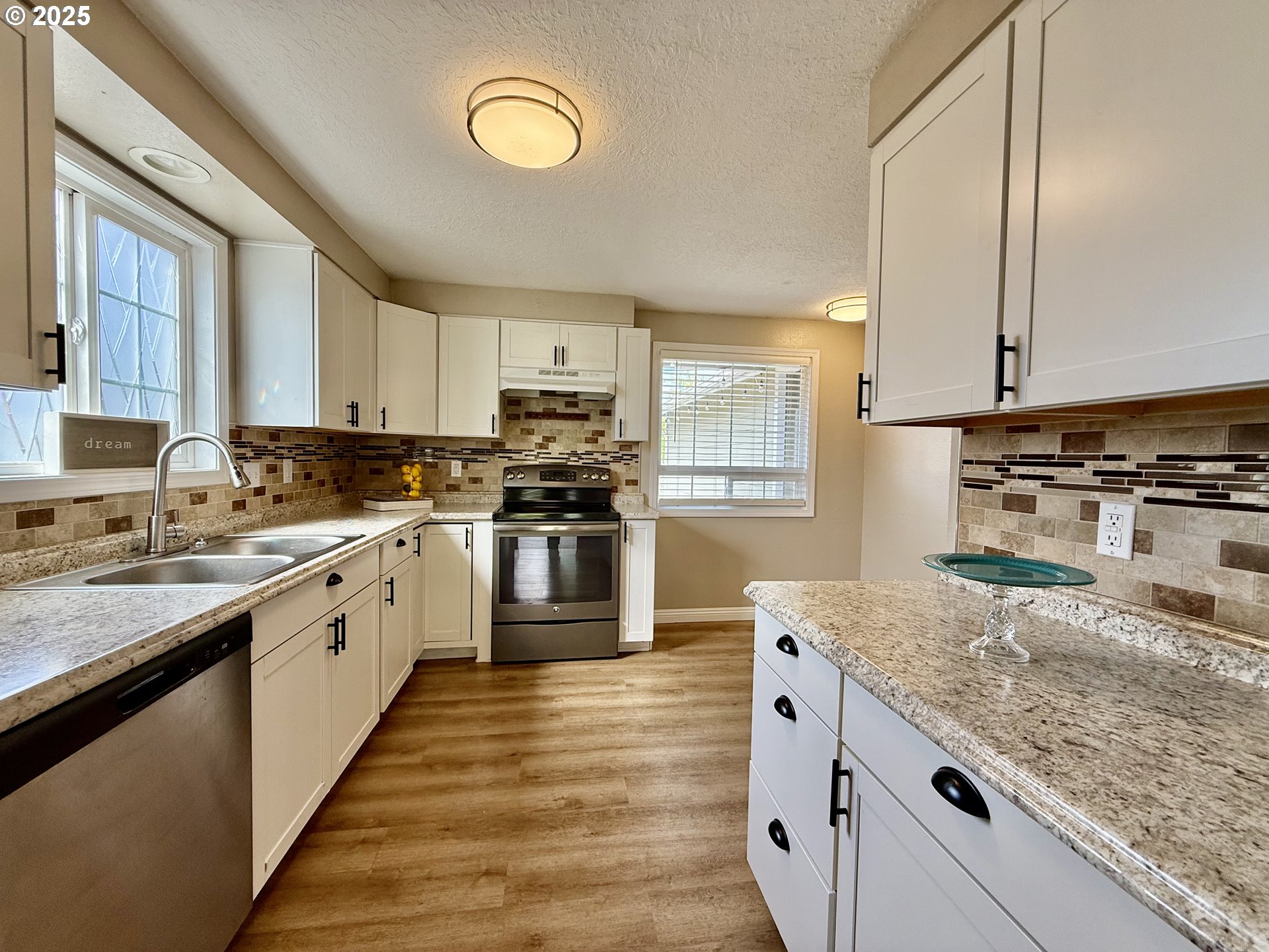 460 2nd Avenue Coos Bay, OR 97420 - Photo 14 of 41