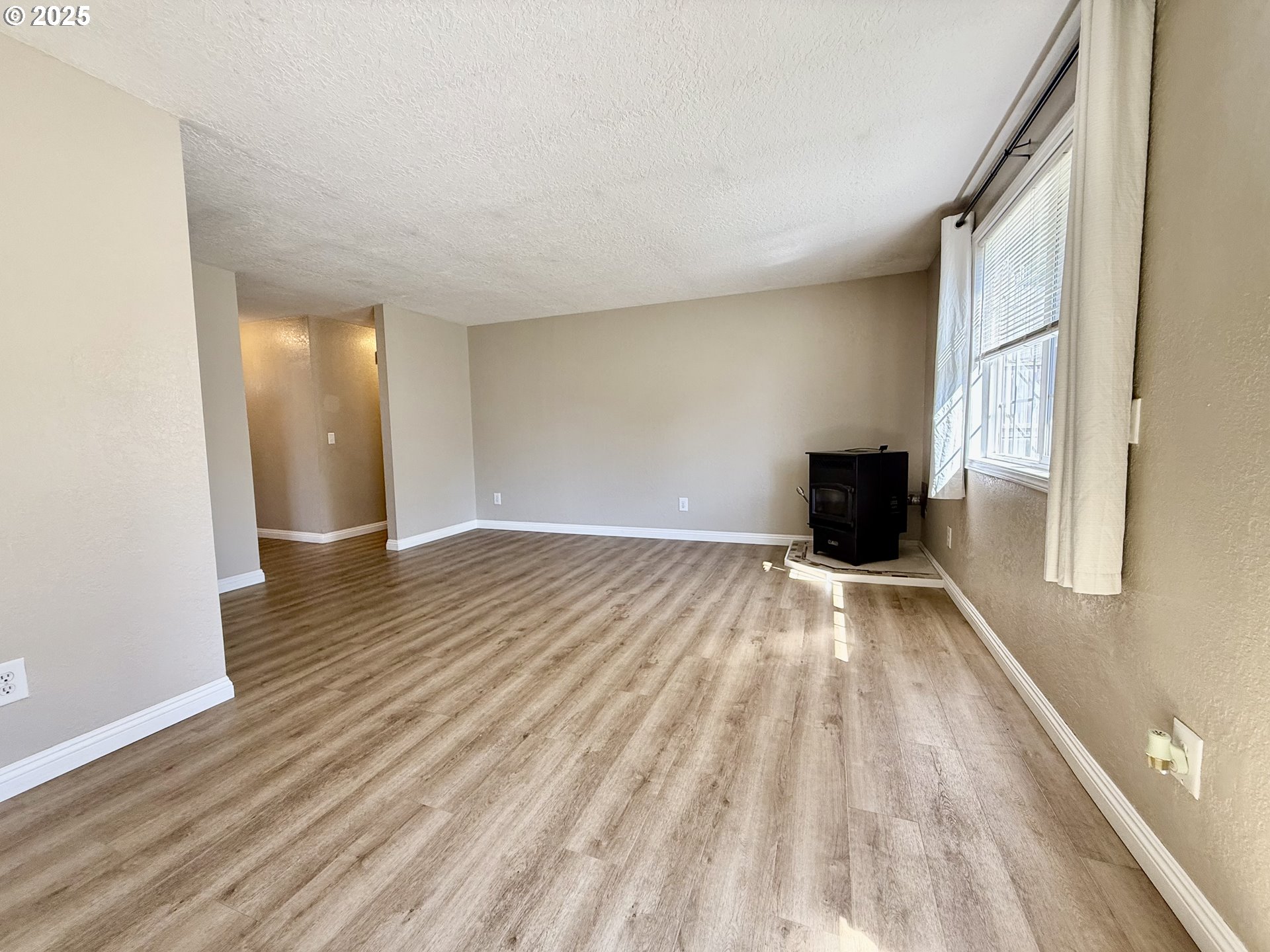 460 2nd Avenue Coos Bay, OR 97420 - Photo 17 of 41