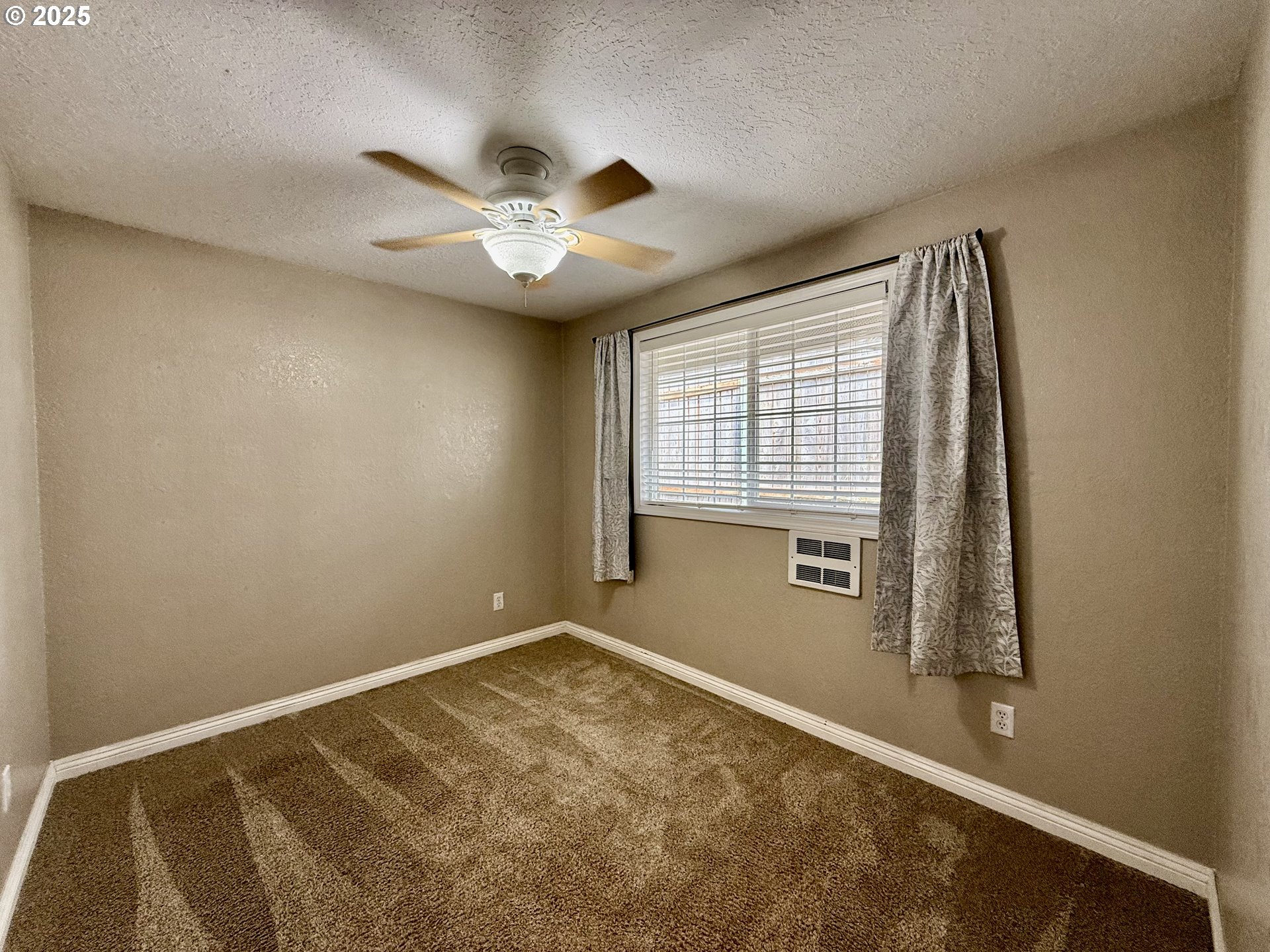 460 2nd Avenue Coos Bay, OR 97420 - Photo 23 of 41