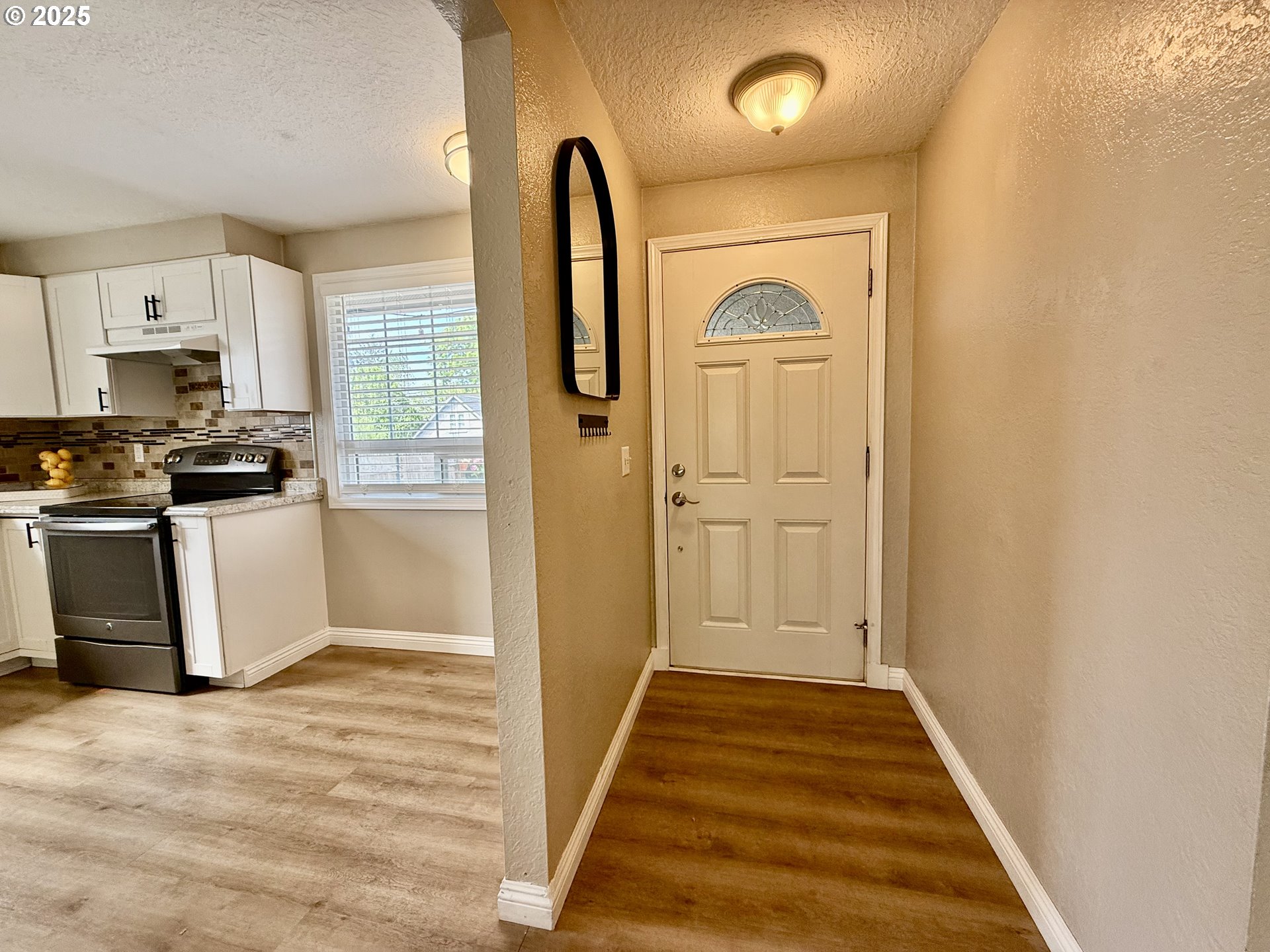 460 2nd Avenue Coos Bay, OR 97420 - Photo 8 of 41