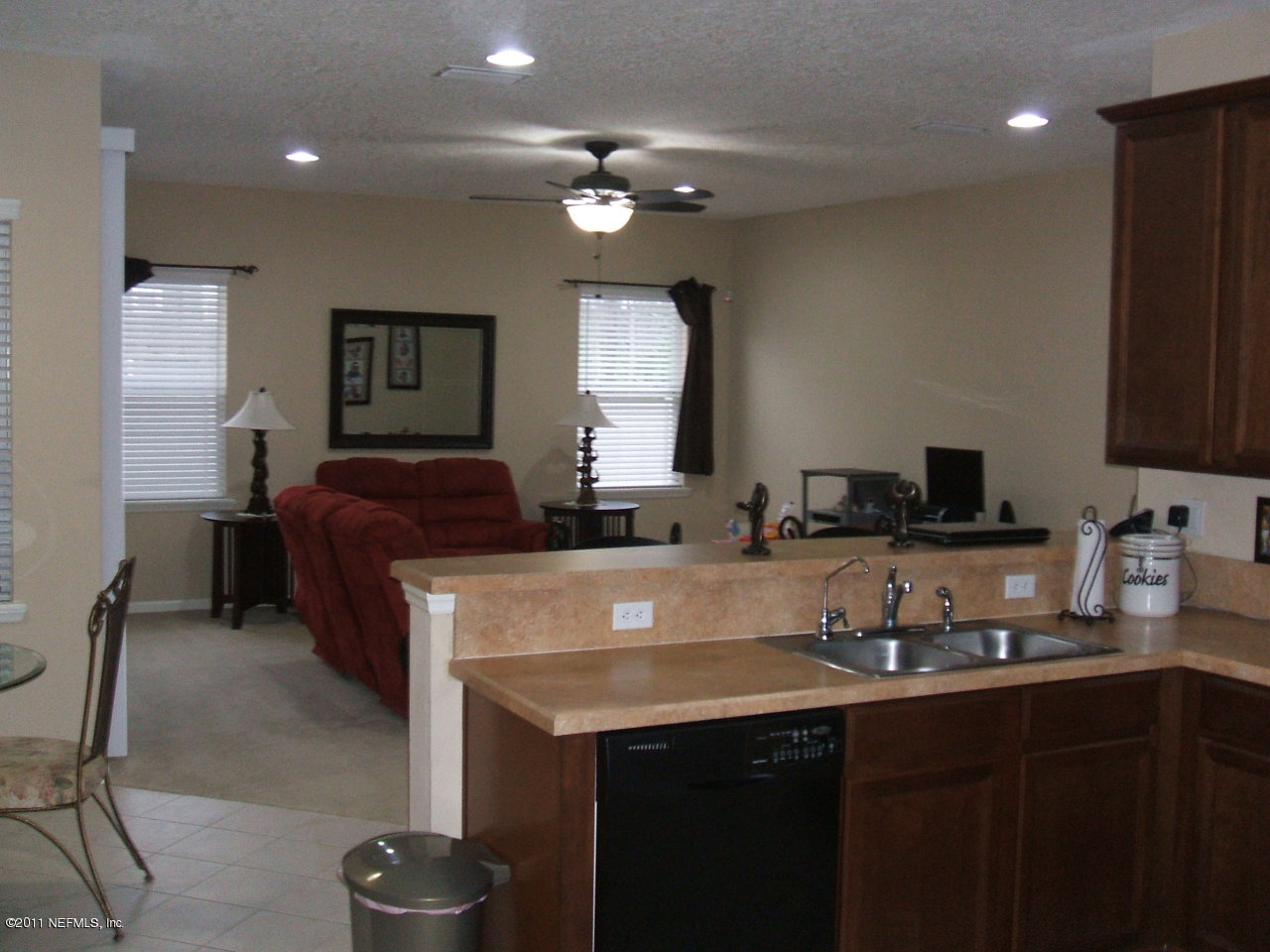 75074 Glen Spring Way Yulee, FL 32097 - Photo 8 of 31 Kitchen view to living room