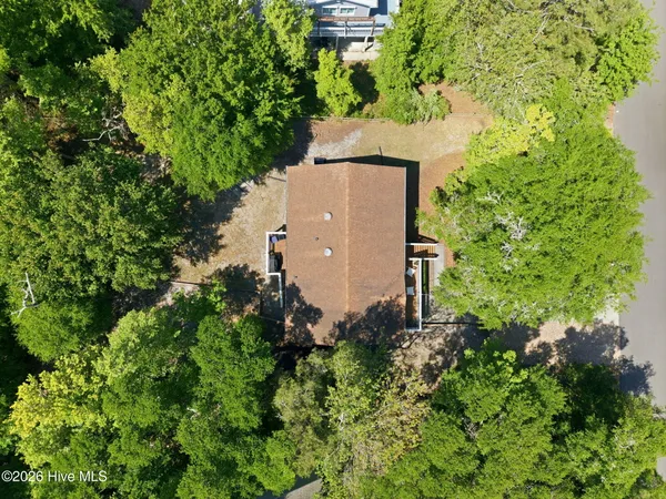 $749,000 | 137 Doe Drive, Emerald Isle, NC 28594