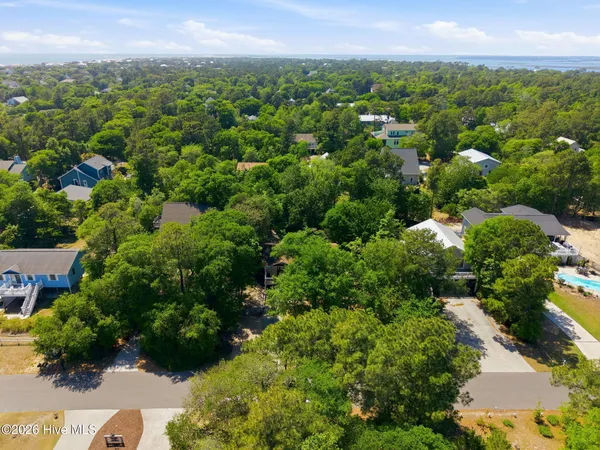 $749,000 | 137 Doe Drive, Emerald Isle, NC 28594