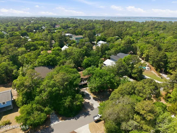 $749,000 | 137 Doe Drive, Emerald Isle, NC 28594