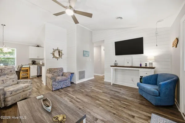 $749,000 | 137 Doe Drive, Emerald Isle, NC 28594
