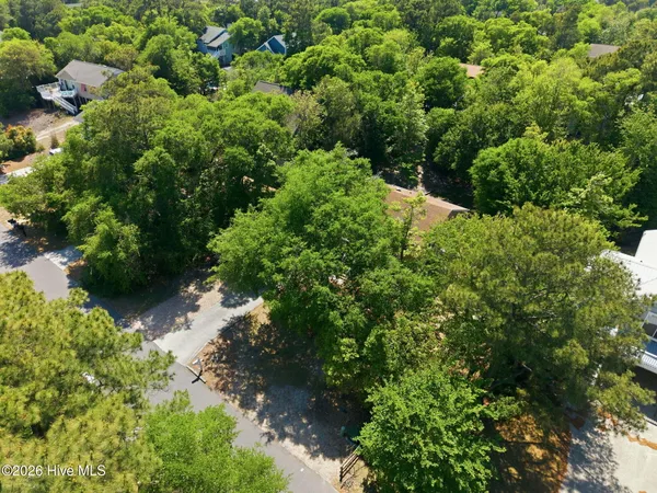 $749,000 | 137 Doe Drive, Emerald Isle, NC 28594