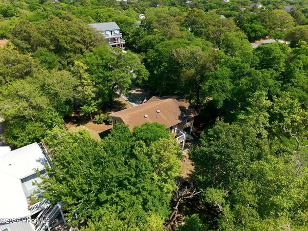 $749,000 | 137 Doe Drive, Emerald Isle, NC 28594
