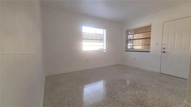 $1,950 | 34 East 21st Street, Unit 21, Hialeah, FL 33010