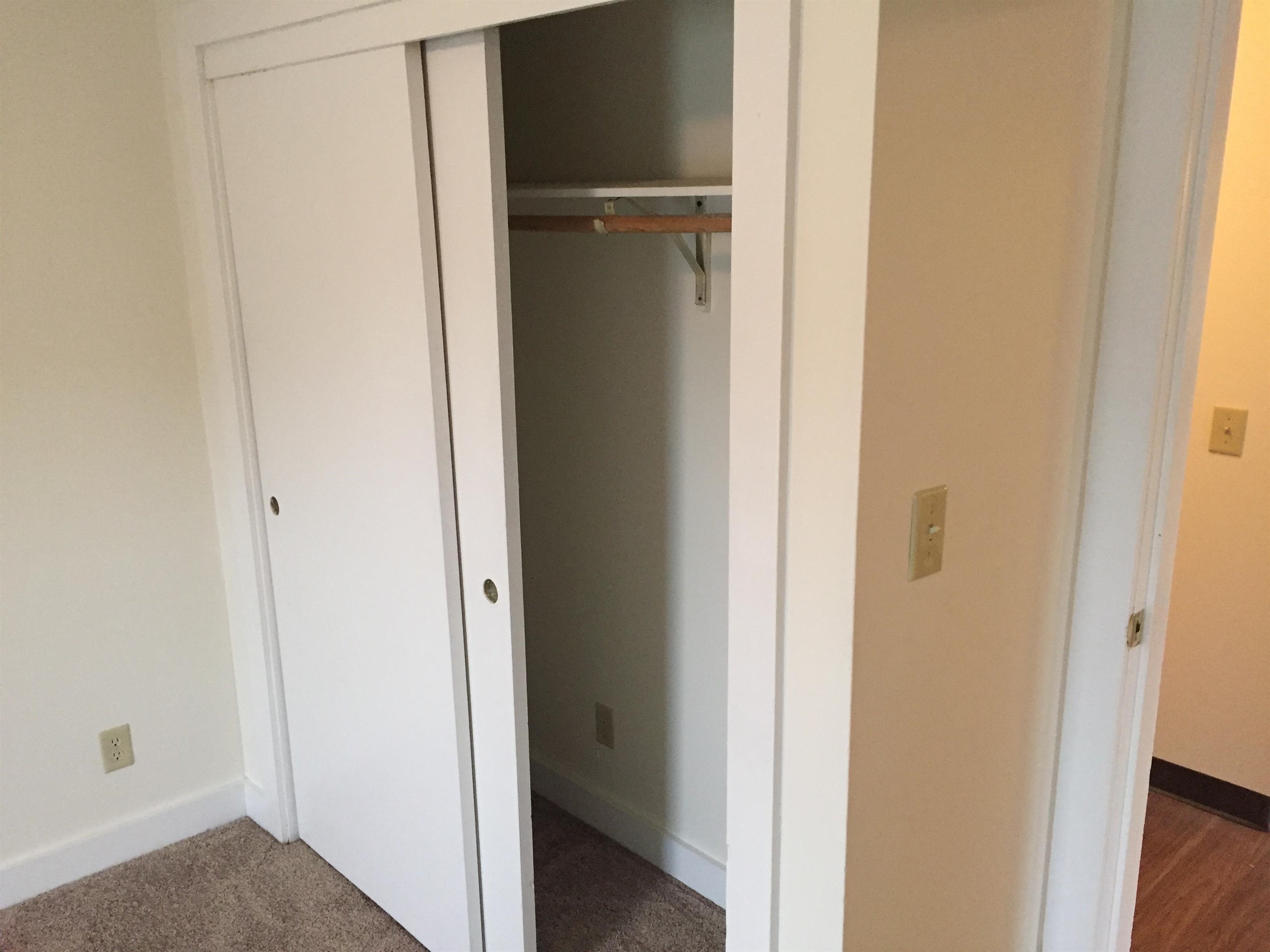 8 Railroad Avenue, Unit 2 Derry, NH 03038 - Photo 16 of 30