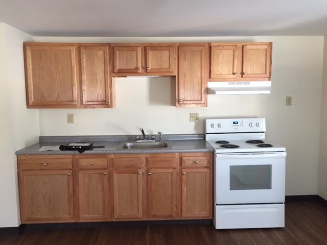 8 Railroad Avenue, Unit 2 Derry, NH 03038 - Photo 29 of 30