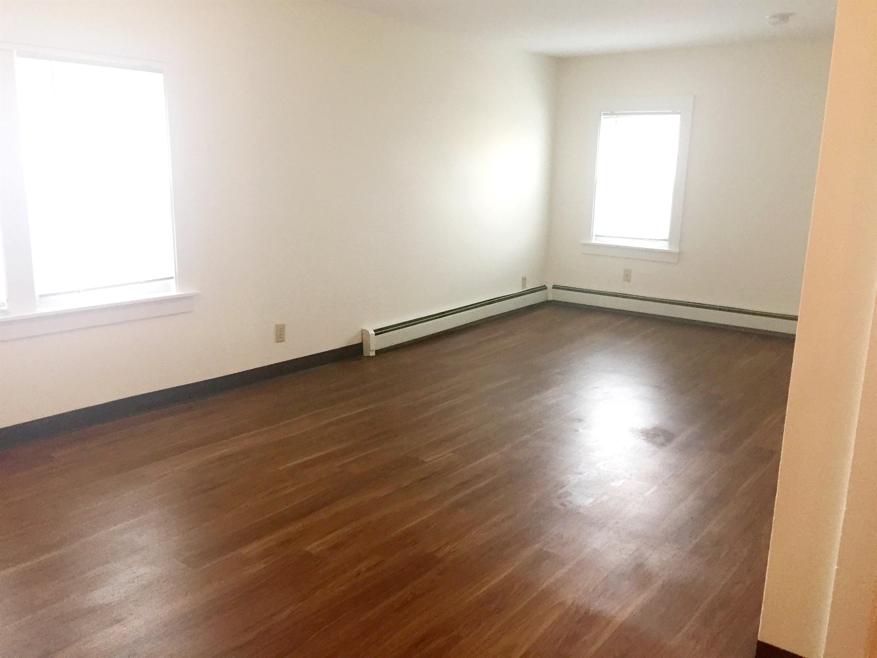 8 Railroad Avenue, Unit 2 Derry, NH 03038 - Photo 5 of 30