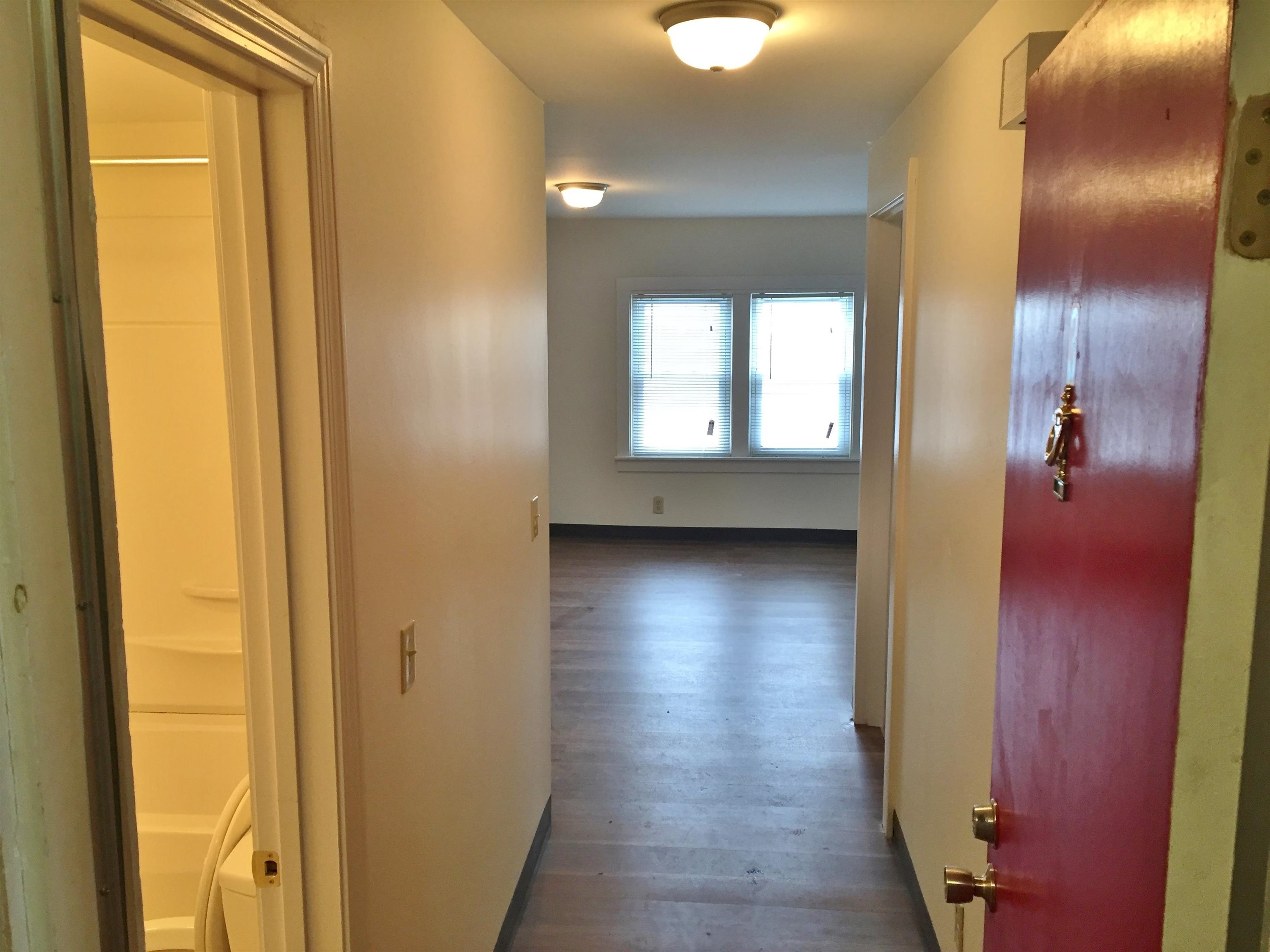 8 Railroad Avenue, Unit 2 Derry, NH 03038 - Photo 10 of 30