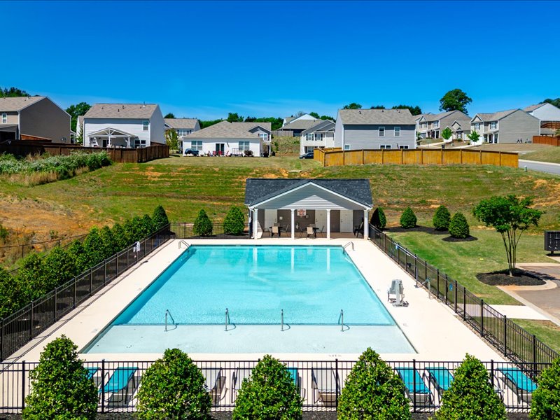 525 Ashwood Way Easley, SC 29640 - Photo 31 of 36 This inviting community pool and cabana offer refreshing relaxation and recreation.