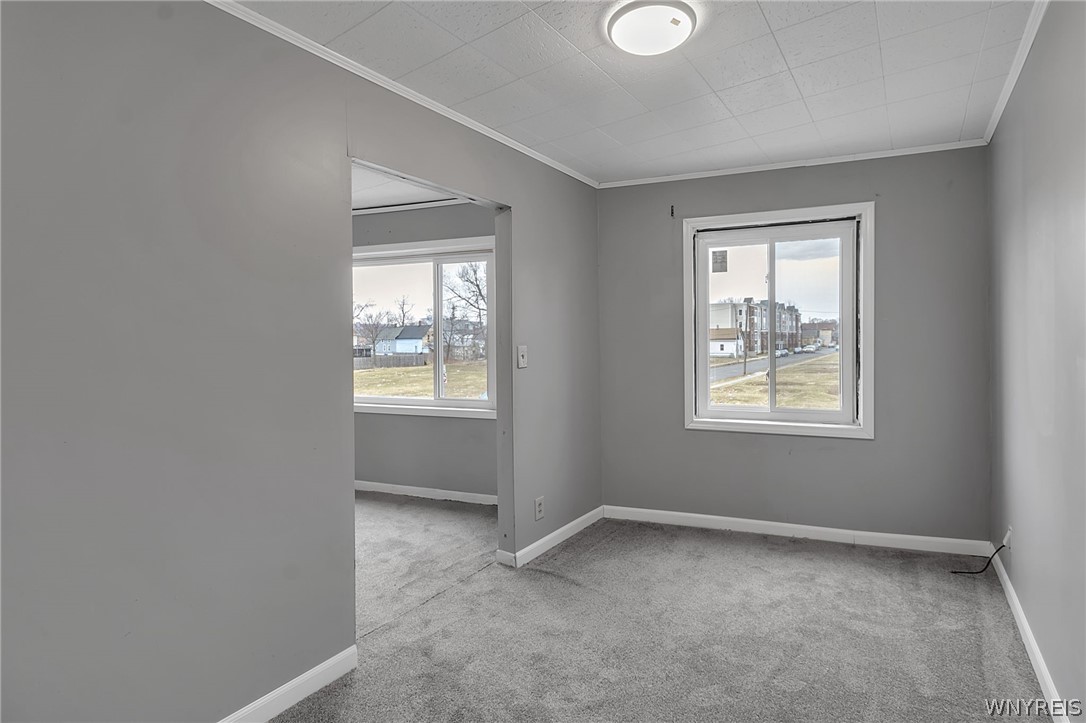 629 Broadway Buffalo, NY 14212 - Photo 3 of 11