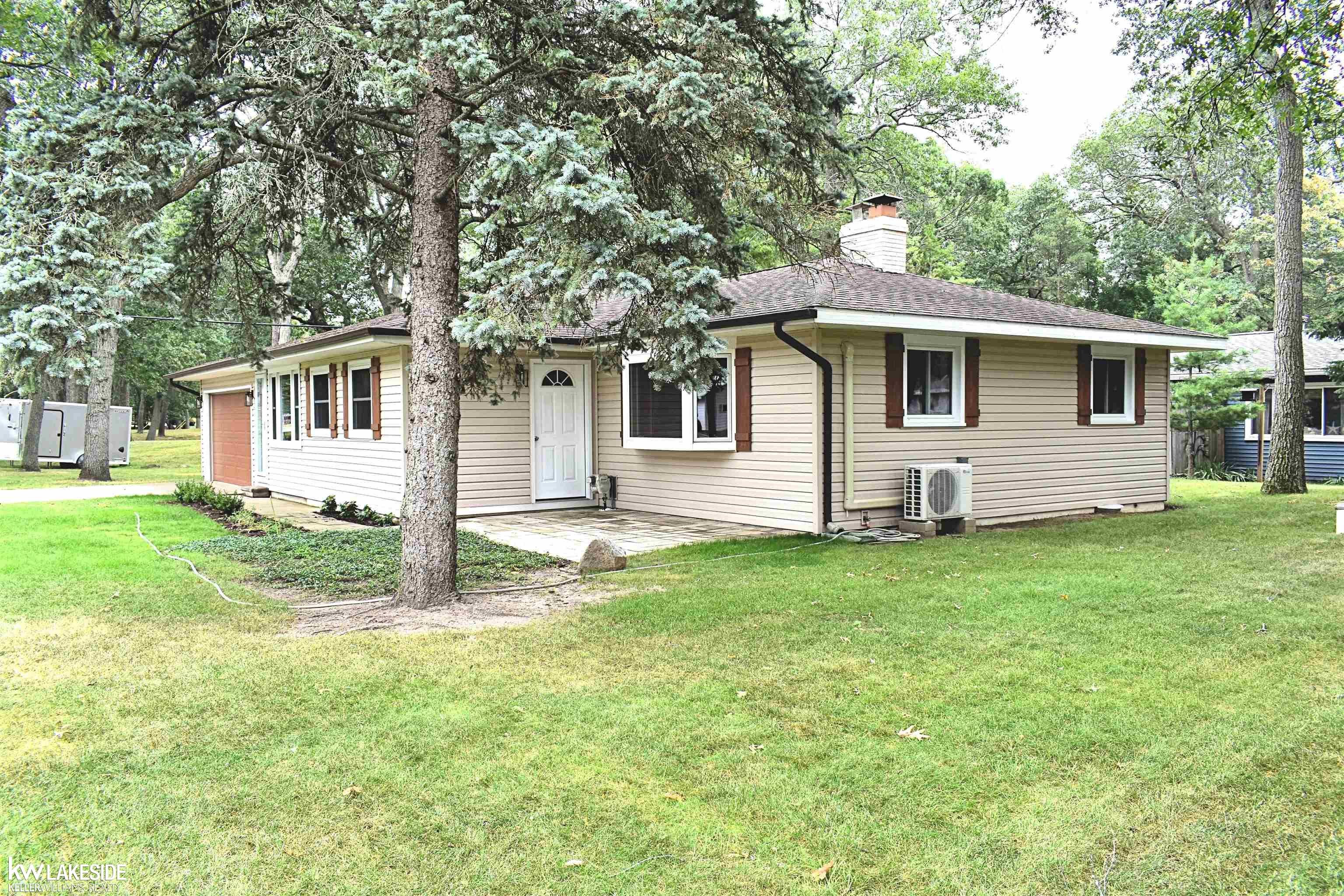 9107 Crescent Beach Road Pigeon, MI 48755 - Photo 3 of 36 Gallery Image 3