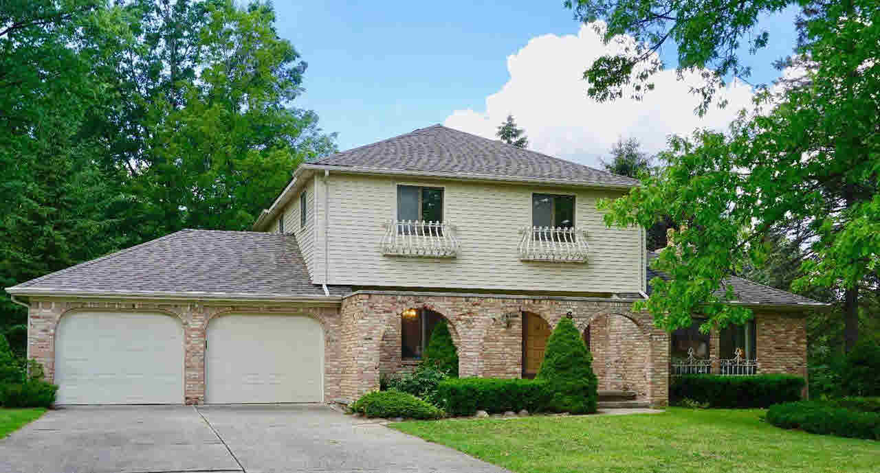 6176 Kings Shire Road Grand Blanc, MI 48439 - Photo 1 of 27 21320886.JPG