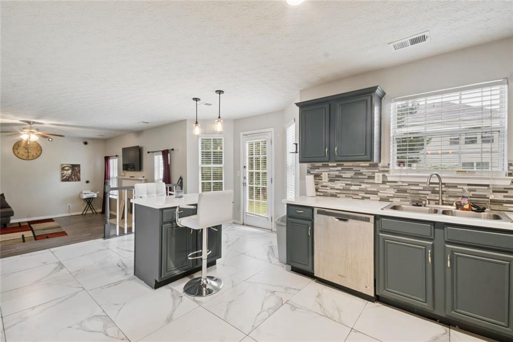 439 Lake Ridge Lane Fairburn, GA 30213 - Photo 12 of 42